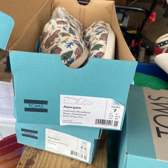 Size 7 - Picture 1 of 2